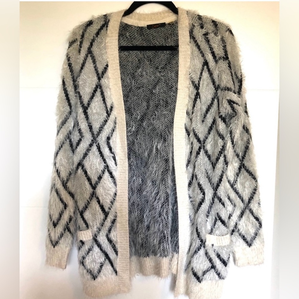 Dex | Eyelash Open Fuzzy Cardigan